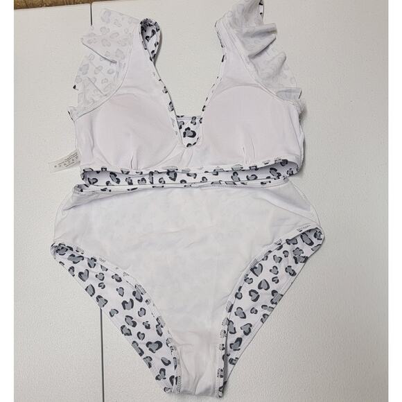 2 Piece Black & White Leopard Print Cap Style Sleeve Bikini sz M - Picture 6 of 8